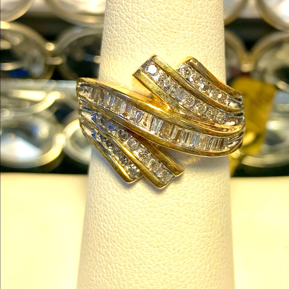 2.0 TCW REAL DIAMOND FANCY GOLD RING Reg$1499.00